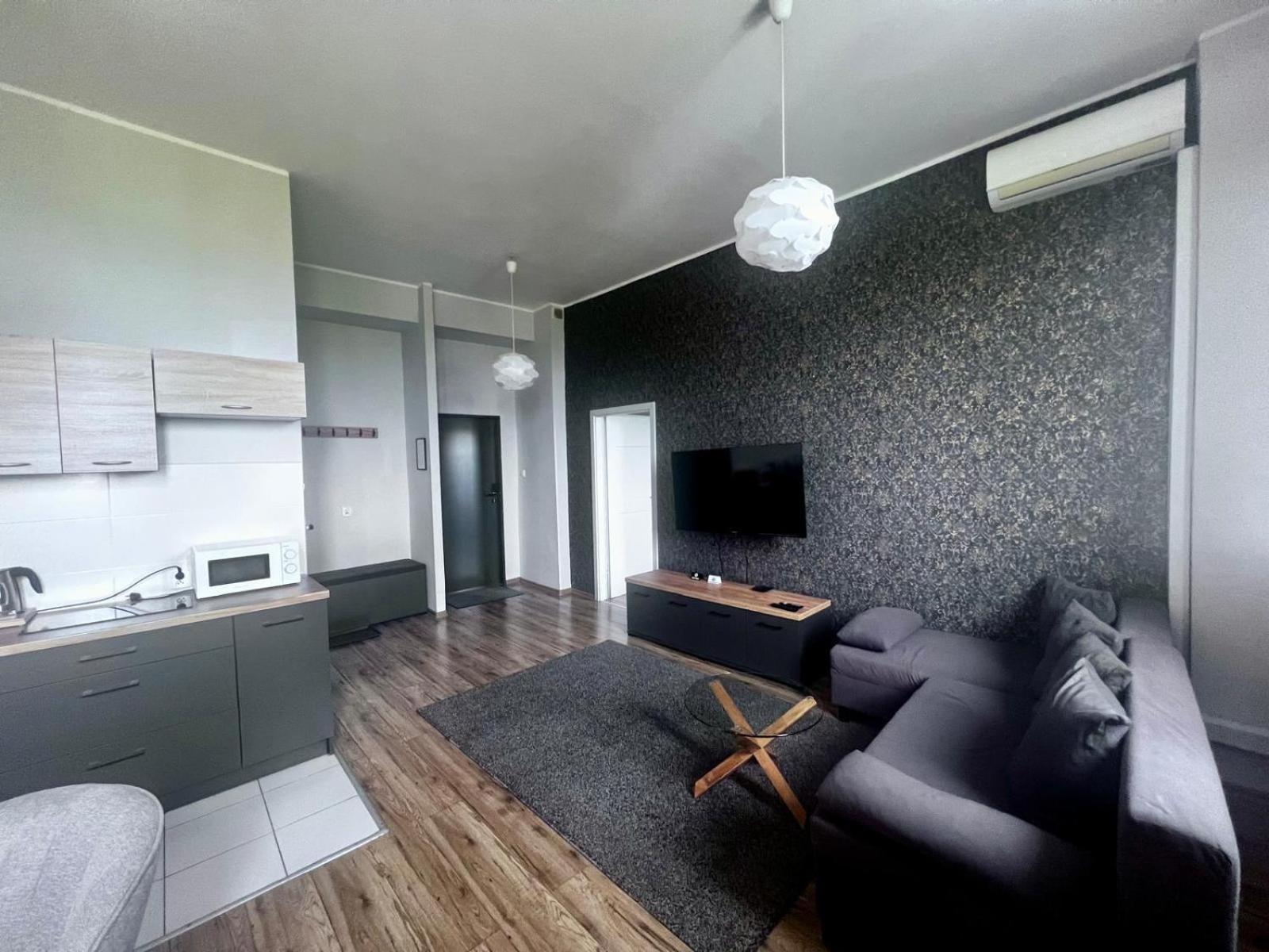 Апартаменты Business Center Скерневице Экстерьер фото