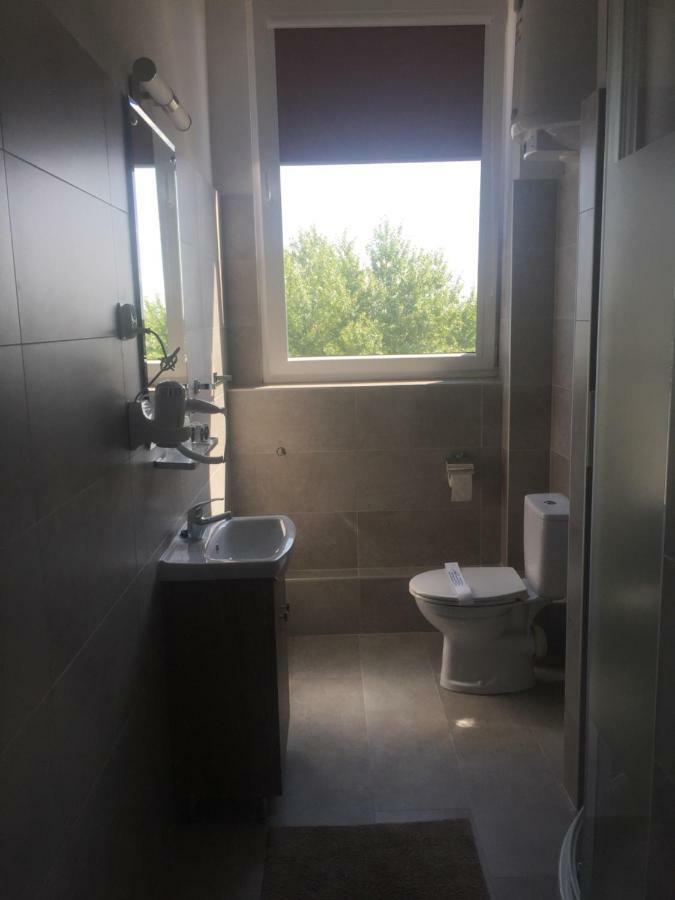 Апартаменты Business Center Скерневице Экстерьер фото